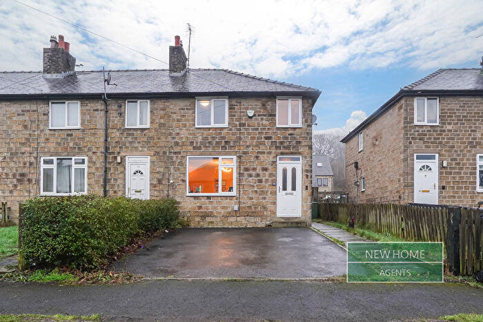 3 Bedroom End Of Terrace House For Sale In Oakes Avenue Brockholes, Holmfirth, HD9