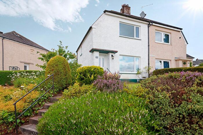 2 Bedroom Semi-Detached House For Sale In Wheatlands Drive, Kilbarchan, PA10