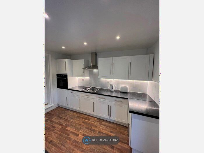 3 Bedroom Terraced House To Rent In Somerset Road, London, N18