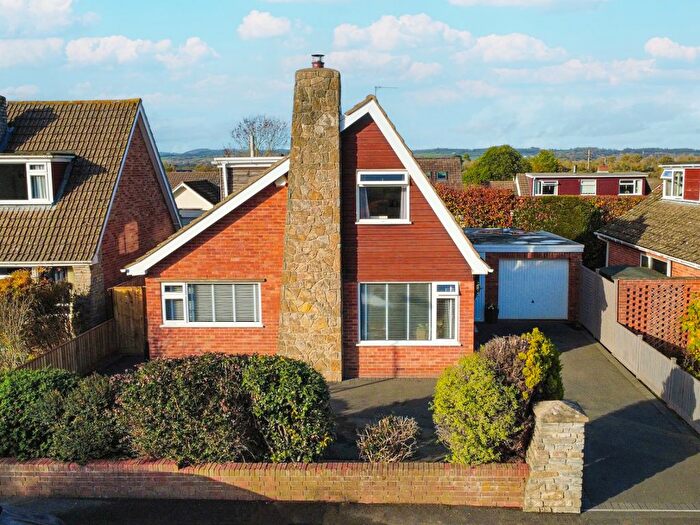3 Bedroom Detached House For Sale In Woodlands Drive, Ruishton, Taunton, Somerset, TA3