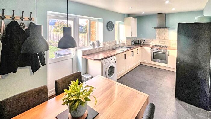 2 Bedroom End Of Terrace House For Sale In Brook Lane, Birmingham, B13