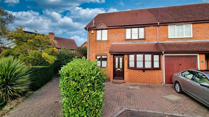 3 Bedroom Semi-Detached House For Sale In Clover Way, Smallfield, Surrey, RH6