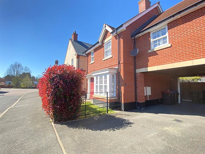 4 Bedroom Link Detached House To Rent In Osier Way, Sible Hedingham, Halstead, CO9