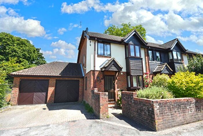 3 Bedroom Terraced House To Rent In Fairholme Gardens, Farnham, Surrey, GU9