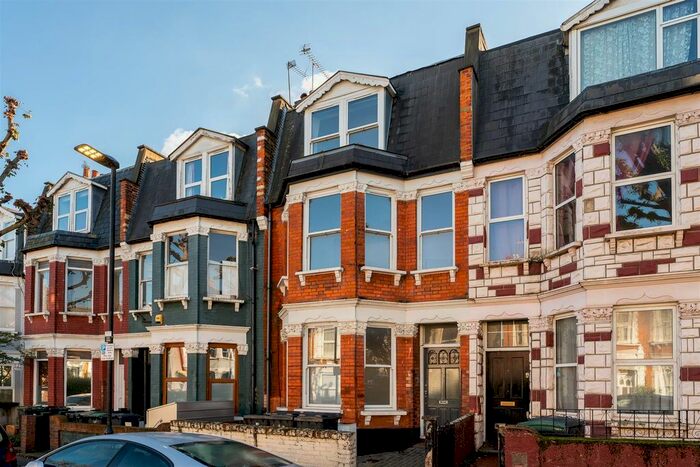 6 Bedroom Terraced House To Rent In Hampden Road, Harringay, N8