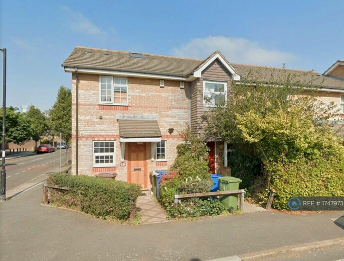 4 Bedroom End Of Terrace House To Rent In Webster Road, London, SE16