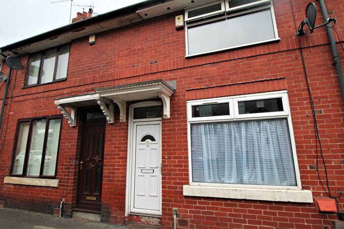 2 Bedroom Terraced House To Rent In Belgrave Road, Oldham, OL8