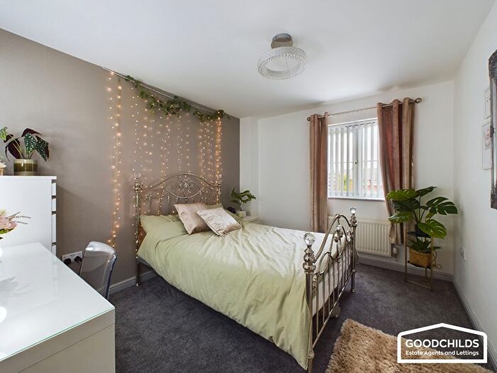 4 Bedroom Semi-Detached House To Rent In Newhome Way, Walsall, WS3
