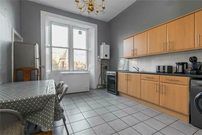 5 Bedroom Flat To Rent In P &#; South Clerk Street, Edinburgh, EH8