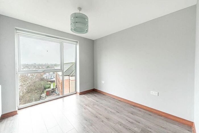 2 Bedroom Flat To Rent In Zodiac Close, Edgware, HA8
