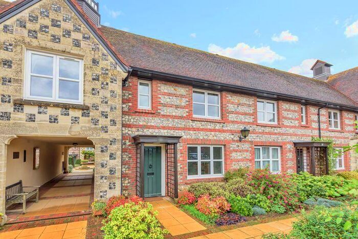 3 Bedroom Retirement Property For Sale In Earls Manor Court, Winterbourne Earls, Salisbury, SP4