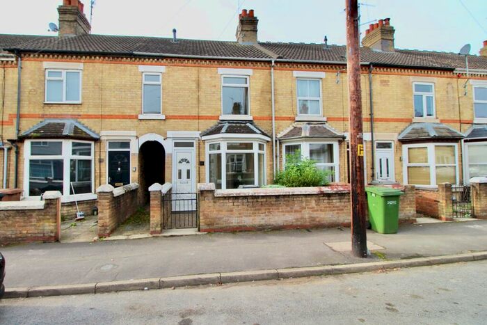 3 Bedroom Terraced House To Rent In Belsize Avenue, Woodston, Peterborough, PE2