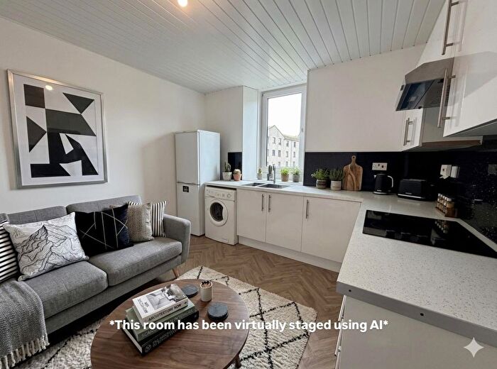 2 Bedroom Flat To Rent In E, Hill Street, Aberdeen, AB25