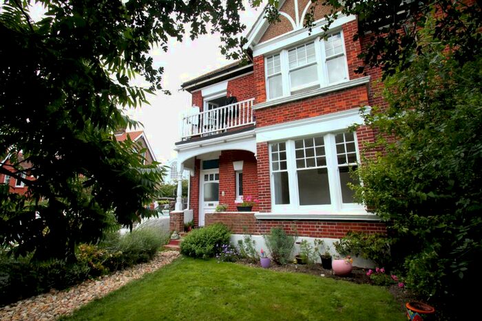 Apartment To Rent In West Drive, Brighton, BN2