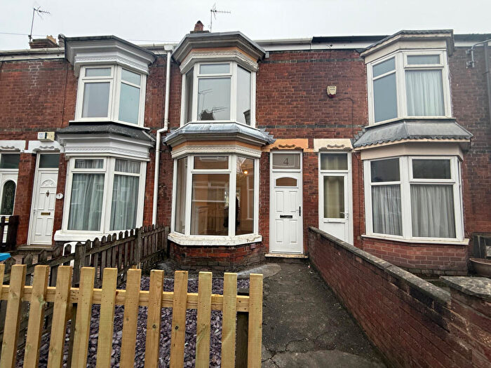 2 Bedroom Terraced House To Rent In Chestnut Avenue, Montrose Street, Hull, Yorkshire, HU8