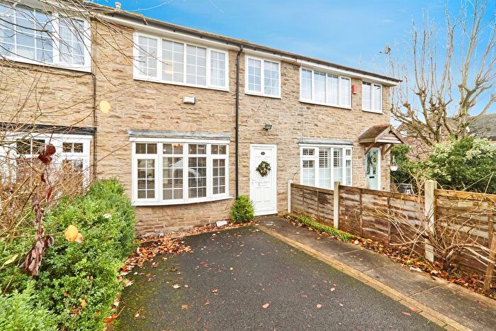 3 Bedroom Terraced House For Sale In Lombard Street, Rawdon, Leeds, LS19