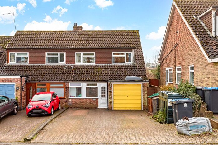 3 Bedroom Semi-Detached House For Sale In Willow Ridge, Turners Hill, RH10