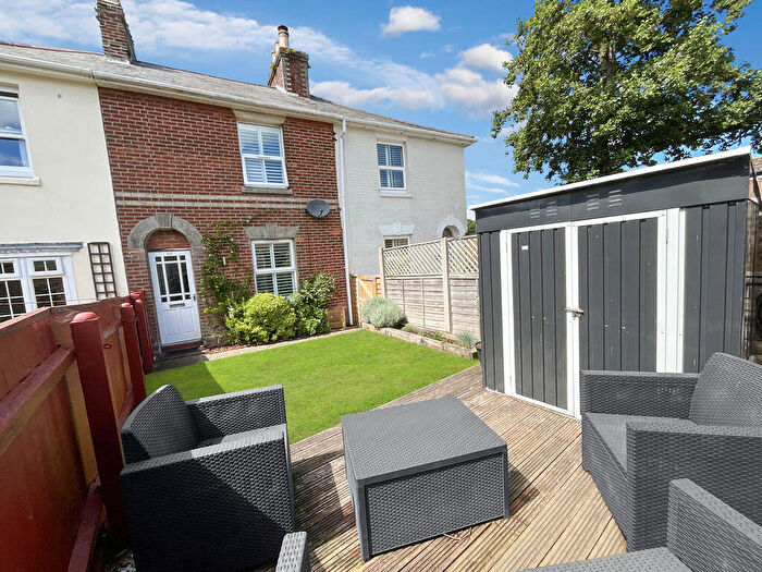 2 Bedroom Cottage For Sale In Christchurch Town Centre, BH23