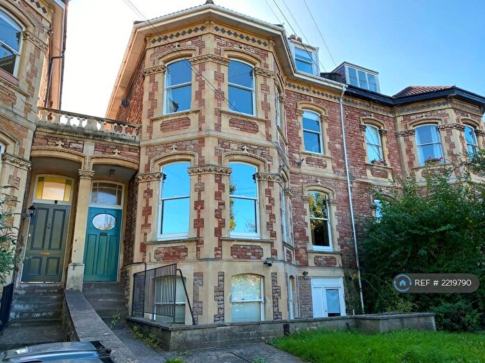 2 Bedroom Flat To Rent In Meridian Road, Bristol, BS6