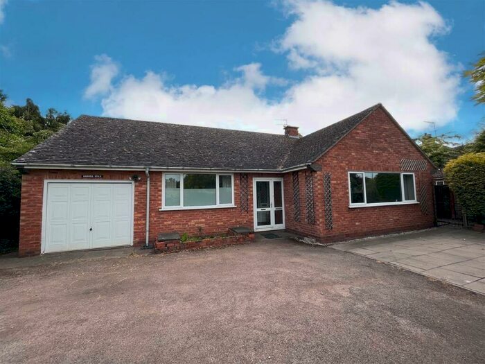 2 Bedroom Detached Bungalow To Rent In Kineton Road, Wellesbourne, CV35