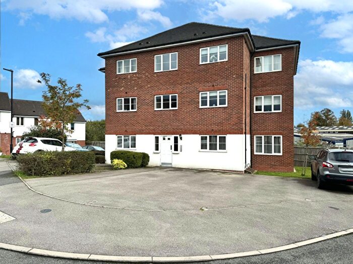 2 Bedroom Flat For Sale In Lakelot Close, Willenhall, WV12