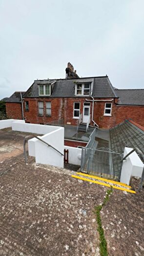 2 Bedroom Flat To Rent In Torrs Park, Ilfracombe, EX34