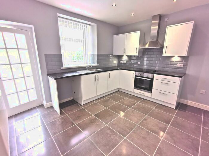 3 Bedroom Detached House To Rent In Graig Road, Godrergraig, SA9