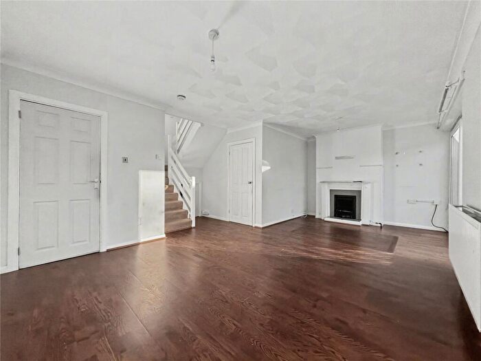 3 Bedroom Terraced House For Sale In Gunnis Close, Rainham, Kent, ME8