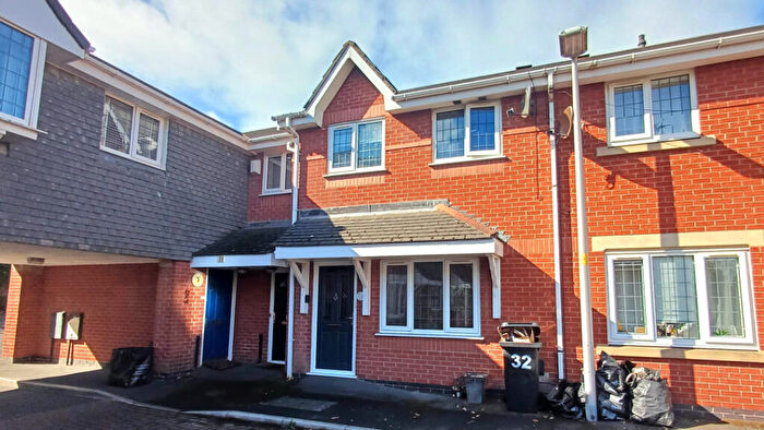 1 Bedroom Terraced House For Sale In Somerset Avenue, Blackpool, FY1