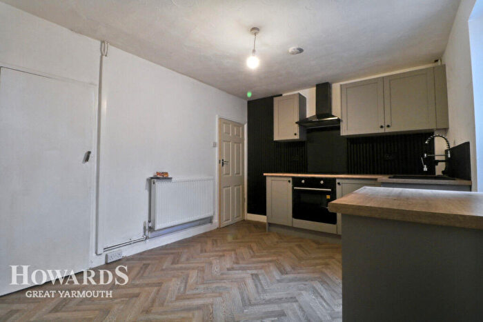 3 Bedroom Terraced House For Sale In St Peters Road, Great Yarmouth, NR30