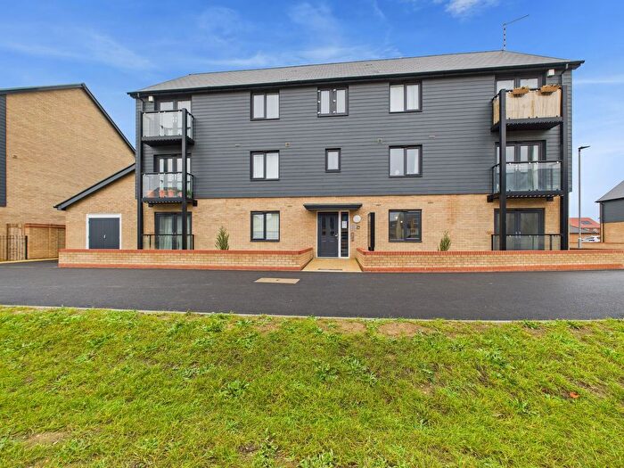2 Bedroom Flat For Sale In Natures Way, Great Haddon, PE7