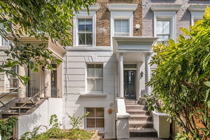 2 Bedroom Maisonette To Rent In Elmore Street, Islington, N1