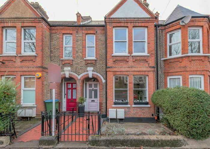 1 Bedroom Apartment To Rent In Carr Road, Walthamstow, E17