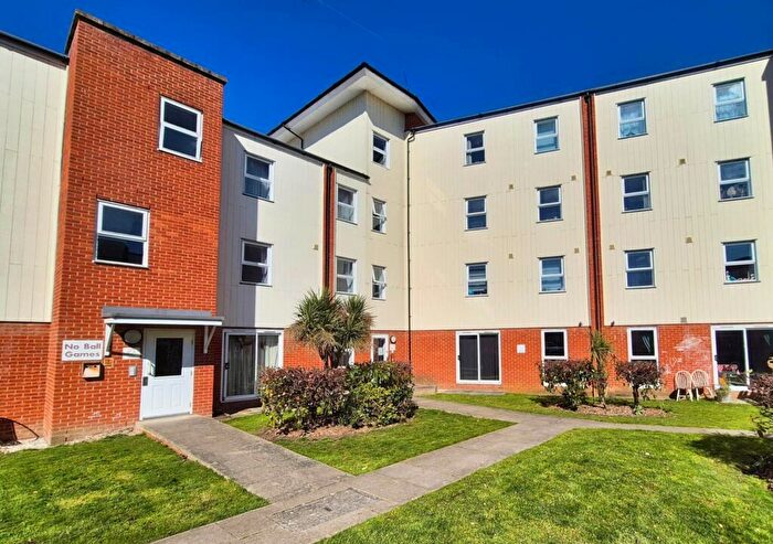 2 Bedroom Apartment To Rent In Broomwade Close, Ipswich, IP2