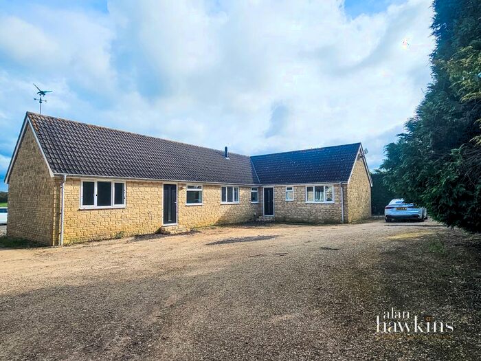 3 Bedroom Detached Bungalow To Rent In Greenhill, Nr. Royal Wootton Bassett, SN4