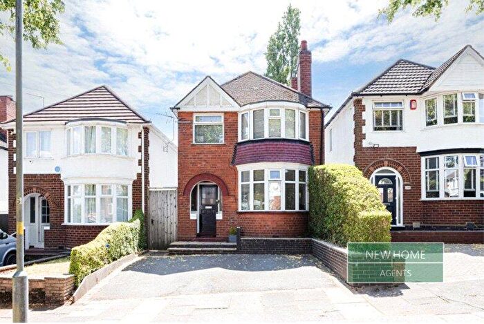 3 Bedroom Detached House For Sale In Trevanie Avenue, Quinton, Birmingham, West Midlands, B32