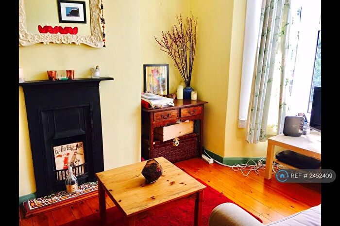 1 Bedroom Flat To Rent In East Dulwich, London, SE22