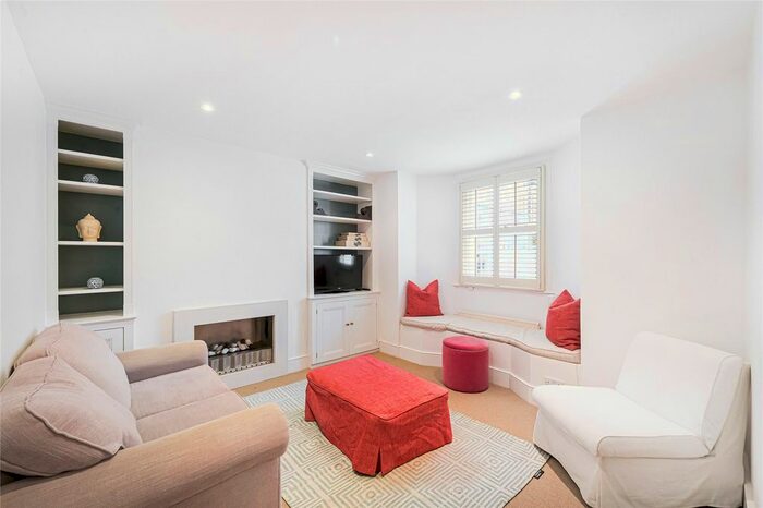 1 Bedroom Flat To Rent In Moore Park Road, London, SW6