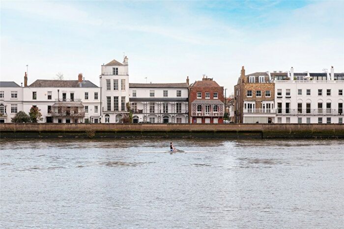 3 Bedroom Terraced House For Sale In The Terrace, Barnes, London, SW13