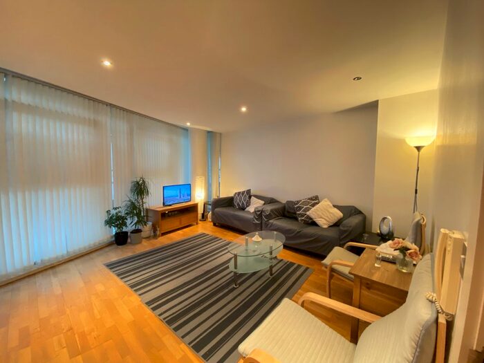 2 Bedroom Flat To Rent In Hill Quays, Block, Jordan Street, M15