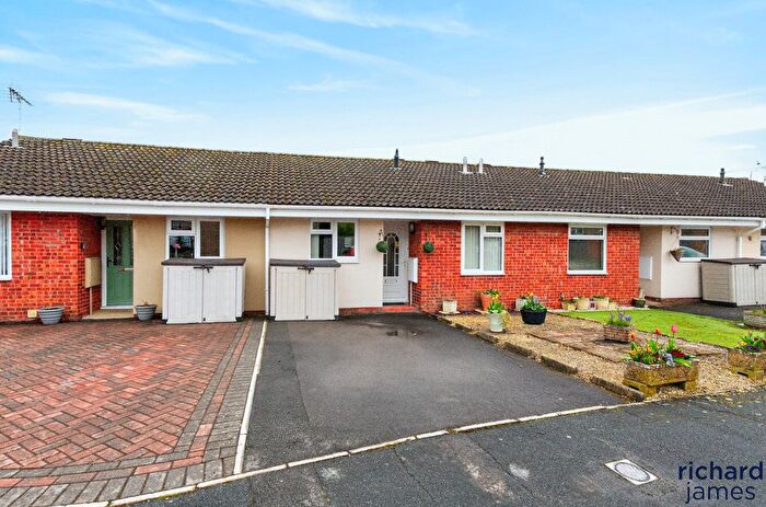 2 Bedroom Terraced Bungalow For Sale In Bellver, Toothill, Swindon, SN5