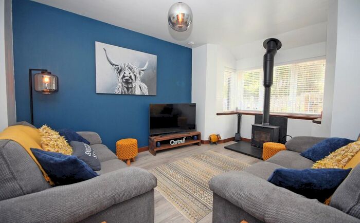 3 Bedroom Detached House For Sale In Rhosgadfan, Caernarfon, Gwynedd, LL54