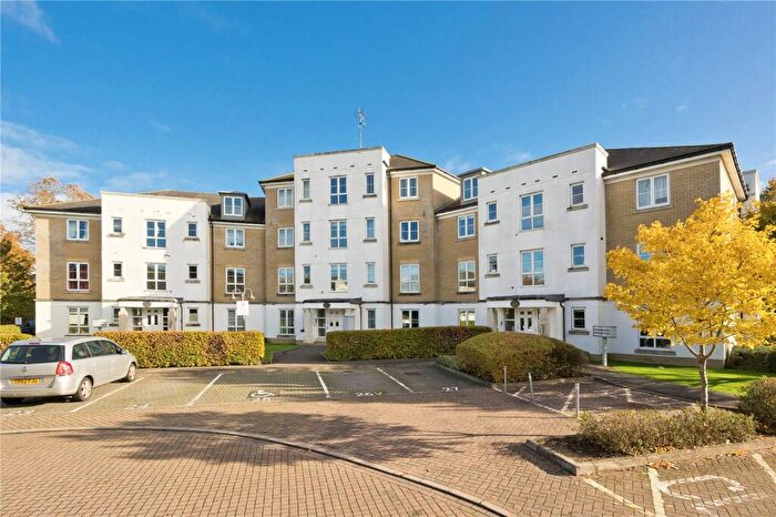 1 Bedroom Apartment To Rent In Cromwell Court, Tudor Way, Knaphill, GU21