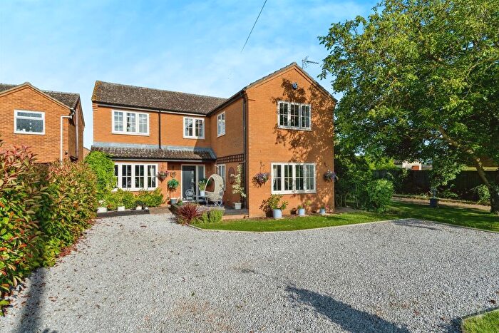 4 Bedroom Detached House For Sale In Doddington Road, Wimblington, March, PE15