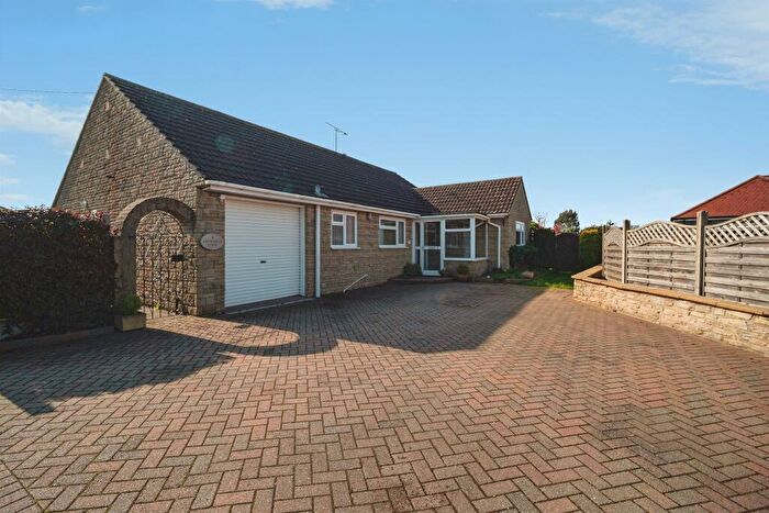 3 Bedroom Detached Bungalow For Sale In Greystones Close, Crossways, Dorchester, DT2