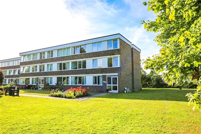 2 Bedroom Apartment For Sale In Grange Court Road, Bristol, BS9