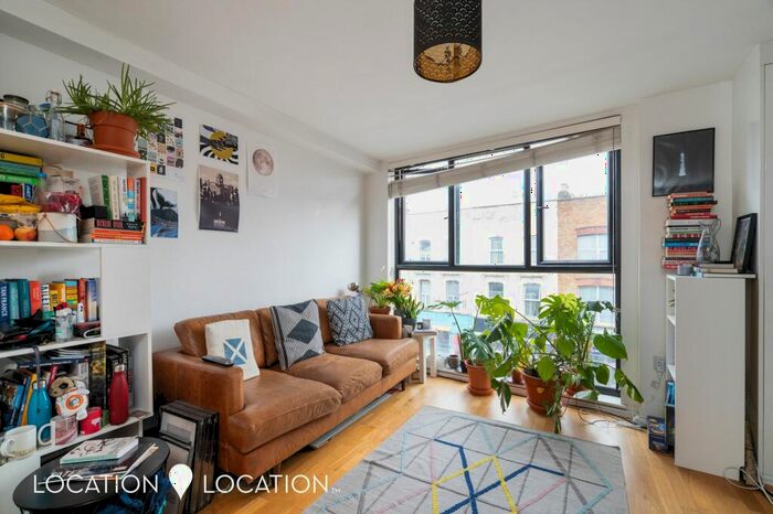 1 Bedroom Flat To Rent In Stoke Newington High Street, London, N16