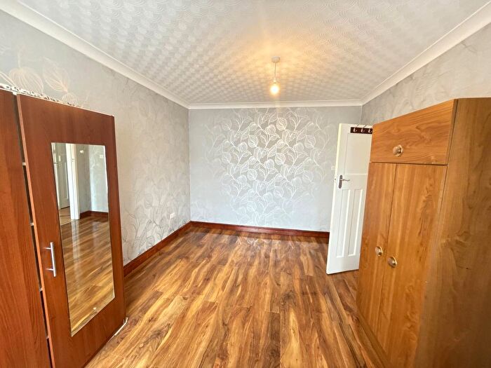 4 Bedroom Terraced House To Rent In George V Way, Perivale, London, Greater London, UB6