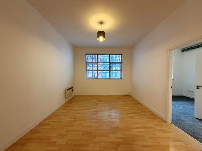 3 Bedroom Apartment To Rent In Tobacco Factory Phase, A Naples Street, Manchester, M4