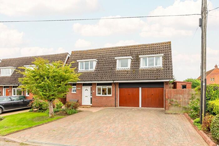 3 Bedroom Detached House For Sale In Ridings Way, Cublington, Leighton Buzzard, LU7